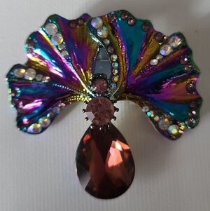 Fashion Jewelry Iridescent Multicolor Floral Brooch with Amber Teardrop